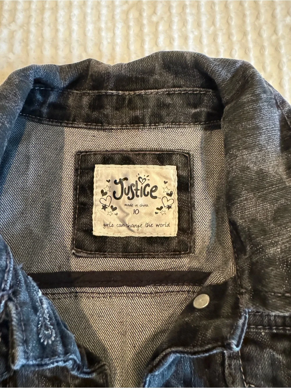 Justice classic button
